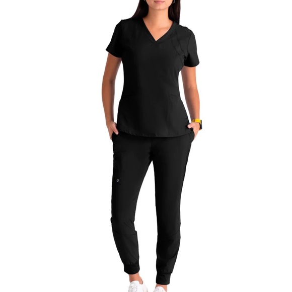 Barco One Boost Jogger Scrub Pant and Racer Scrub Top - Picture 1 of 5